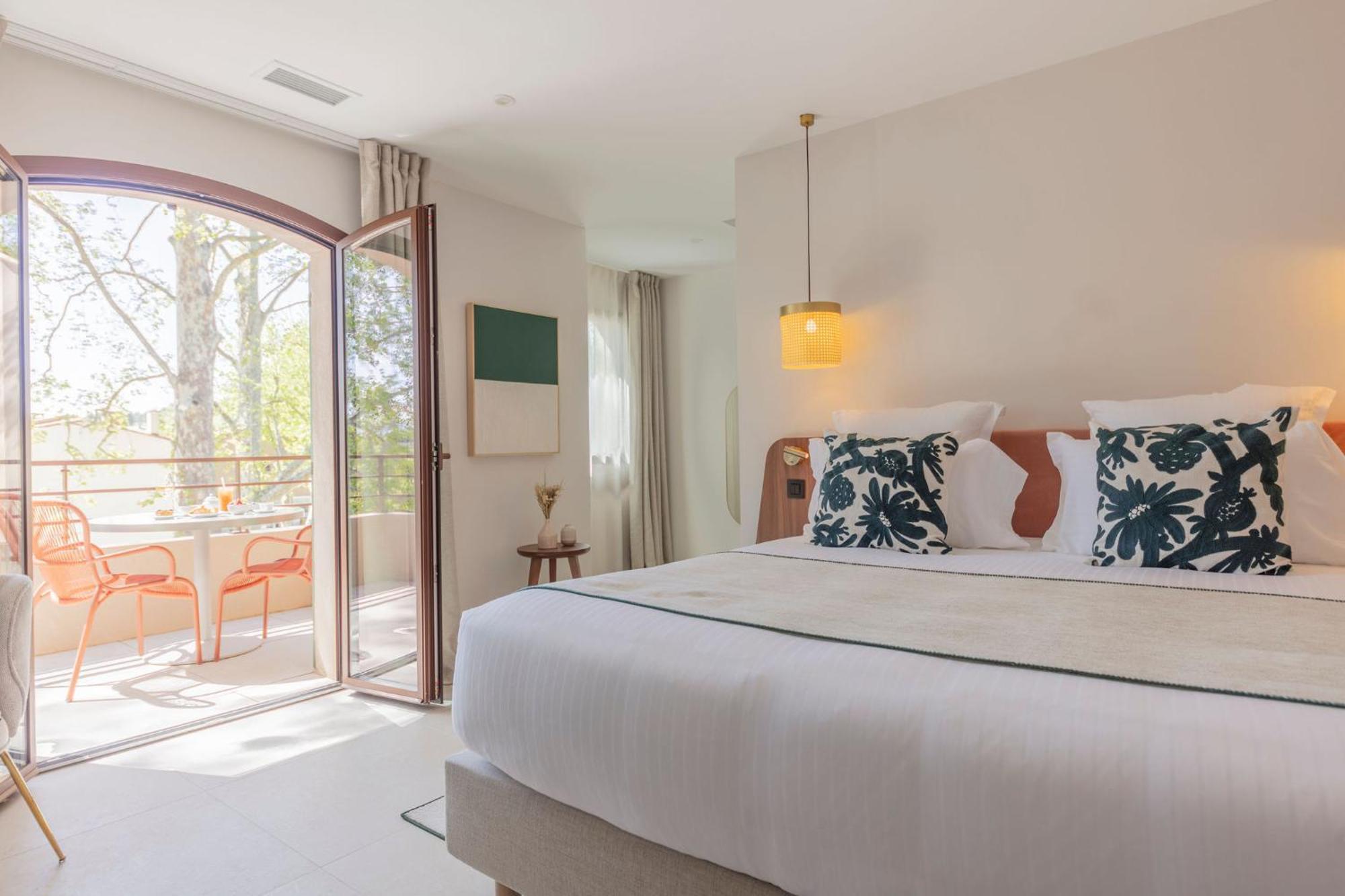 Hotel Et Restaurant La Bastide Bourrelly - Mathias Dandine Cabries Ngoại thất bức ảnh